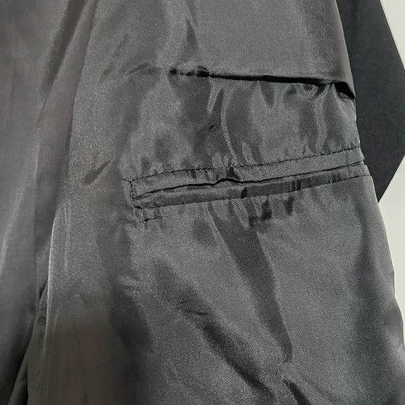 TopShop Oversize Black Men’s Style 3 Button Blazer Asymmetrical Button Cuff - Picture 3 of 5